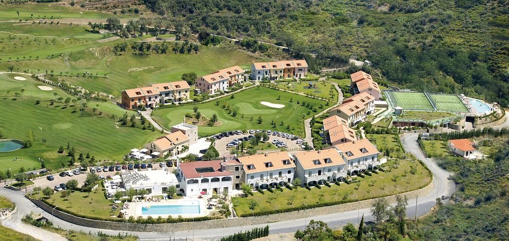 Castellaro Golf Resort エクステリア 写真